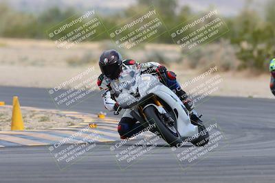 media/Mar-14-2024-Racers Edge (Thu) [[4dba5072a2]]/B Group/Session 3 Turn 4/